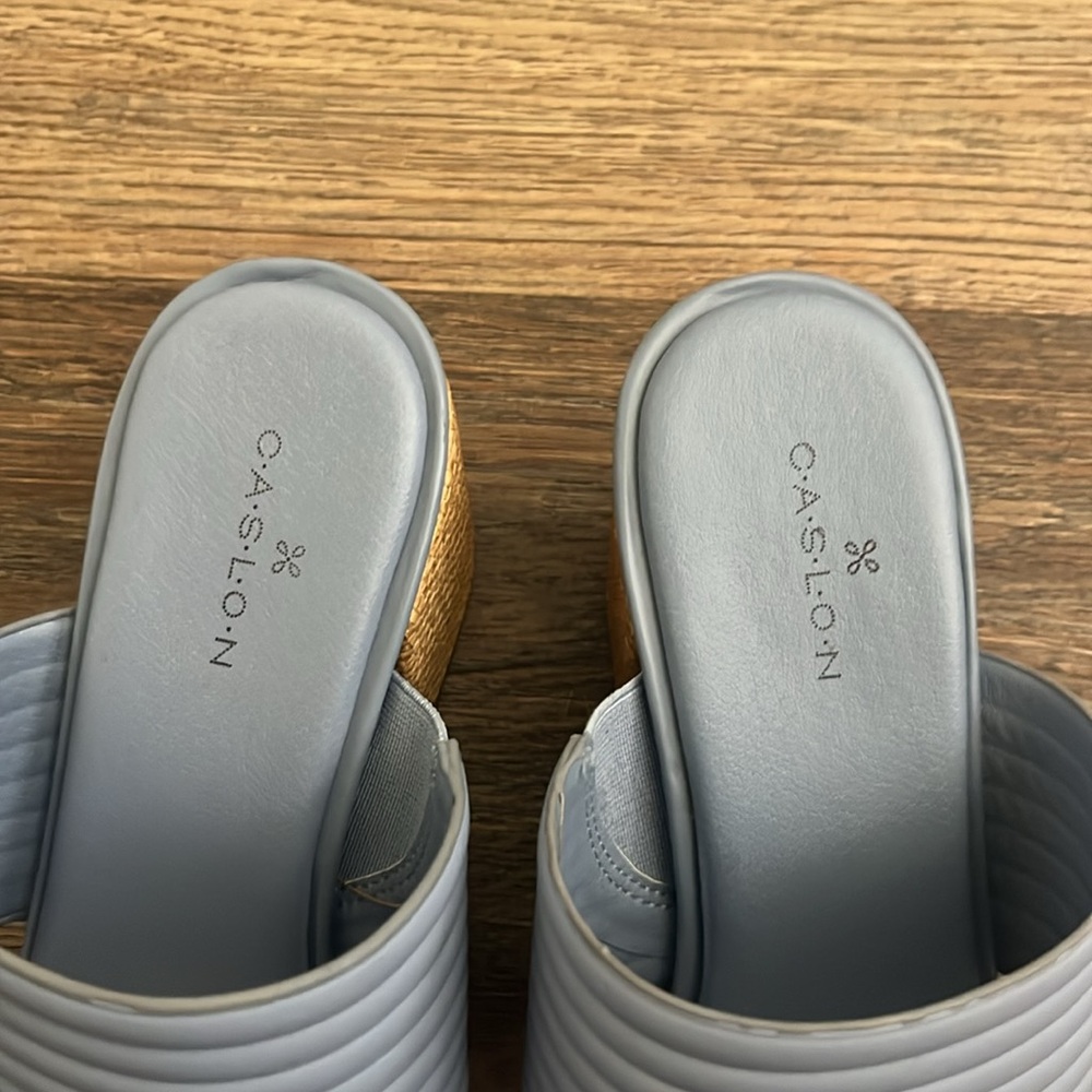 Caslon Women's Blue Slide Sandals - Picture 2 of 4